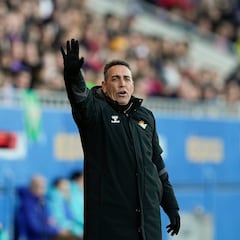 Francis deja de ser entrenador del Betis