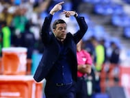 Soccer Football - Liga MX - Play In - Pachuca v Pumas UNAM - Estadio Hidalgo, Pachuca, Mexico - November 20, 2025 Pachuca coach Esteban Solari during the match REUTERS/Eloisa Sanchez