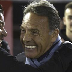 La nueva tendencia en Argentina: la línea de cinco defensores