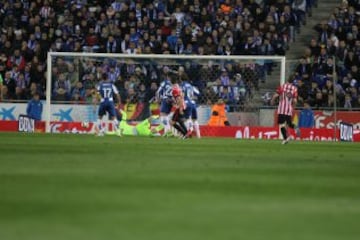 0-1. Aduriz marcó el primer gol.