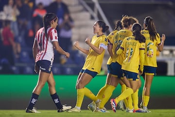  Kiana Palacios celebrates her goal 4-0 of America during the 10th round match between America and Guadalajara as part of the Liga BBVA MX Femenil, Torneo Apertura 2024 at Ciudad de los Deportes Stadium on September 15, 2024 in Mexico City, Mexico.