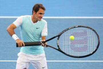 Roger Federer no suele fallar, pero seguro que con ésta megaraqueta lo va a tener más complicado aún.
