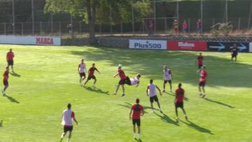 Susto en Majadahonda: la patada de Vietto al canterano Rubén