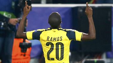Adrián Ramos marca el gol que deja líder al Dortmund