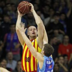 Lampe: "No pensamos en las bajas, sólo en ganar al Madrid"