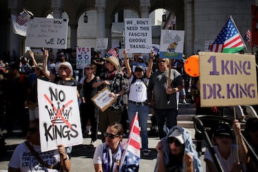 The best signs, banners and protest slogans at the No Kings rallies on Oct. 18