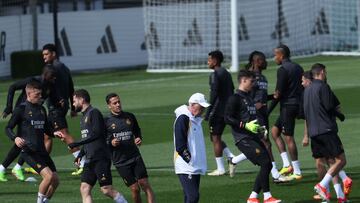 El Real Madrid se está ejercitando en Valdebebas durante el Media Day de puertas abiertas para los medios de comunicación.