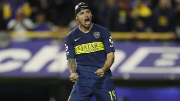 El futbolista de Boca festejó como si ya hubiese logrado el triunfo cuando transformó su lanzamiento. Mucha tensión acumulada en ese festejo.
