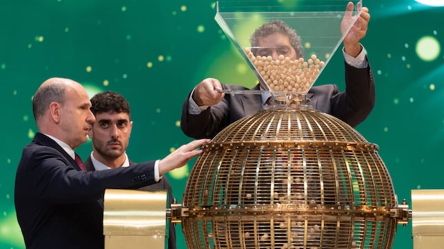 Estos son los premios ‘gordos’ de la Lotería de Navidad que necesitas ganar para jubilarte según tu edad