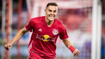 Two Liga MX clubs are in the race to sign New York Red Bulls centre-back Aaron Long but face competition from MLS and England.