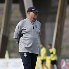 Pepe Mel: “Nos ha pasado factura ser un equipo joven”