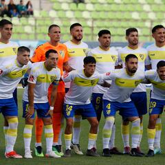 Barnechea cumplió con su rebeldía y así se presentó a jugar ante Recoleta