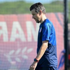 Acelerar las cesiones, el objetivo para la estadía en Manchester