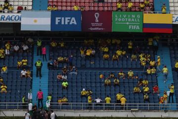 Cerca de 10 mil hinchas acompañaron a la Selección Colombia en su partido ante Argentina por la fecha ocho de las Eliminatorias Sudamericanas.