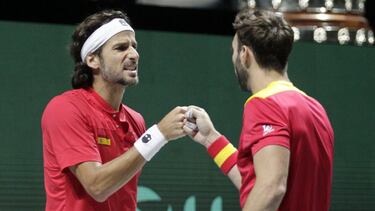 28/11/21 COPA DAVIS DE TENIS FASE DE GRUPOS ESPAÑA vs RUSIA GRANOLLERS Y LOPEZ vs KARATSEV Y RUBLED FELICIANO LOPEZ Y MARCEL GRANOLLERS