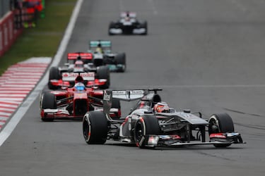 Hülkenberg se unió a Sauber, donde protagonizó una temporada muy sólida a pesar de un coche limitado. Su actuación en Corea del Sur, donde mantuvo a raya a Hamilton y Alonso para firmar un sólido 4º puesto, fue una de sus mejores defensas en pista. Durante la temporada Nico sonaba para incorporarse a la Scuderia Ferrari para ser compañero de Fernando Alonso para la temporada 2014, pero finalmente el equipo de Maranello prefirió optar por Kimi Raikkonen para ocupar el segundo asiento de la Scuderia.