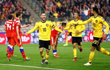 Roberto Martínez salutes Hazard ahead of 100th Belgium cap