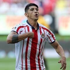 Chivas pone la mira en Alan Pulido