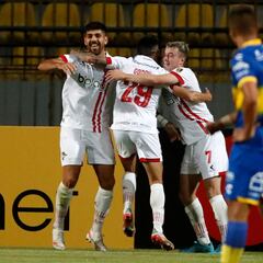 Everton se complica en la Copa