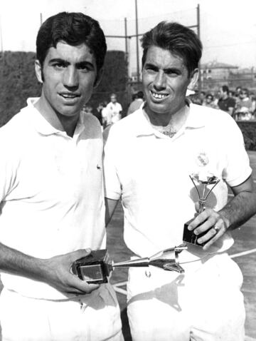 Manuel Orantes y Manolo Santana