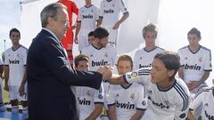 Özil culpa a su padre de su marcha del Real Madrid