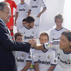 Özil culpa a su padre de su marcha del Real Madrid