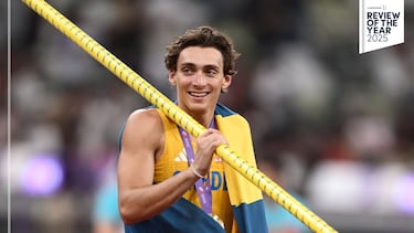 Armand 'Mondo' Duplantis sigue demostrando que la pértiga no tiene límites para él. Da igual que ya dejase asombrado al mundo entero el pasado verano en los Juegos Olímpicos de París batiendo su propio récord del mundo con una marca de 6,25, un récord que mejoró en un centímetro tan solo 19 días después en Chorzów (Polonia). En este 2025 Duplantis ha pulverizado su récord del mundo hasta en cuatro ocasiones, la última de ellas en los Mundiales de Tokio, donde dejó el listón en 6,30 metros. Un récord que Duplantis seguro que volverá a intentar batir en 2026.