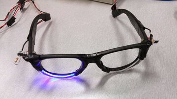 Peri, las gafas que permiten ver los sonidos a personas con sordera