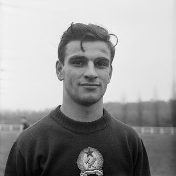 En Helsinki 1952 logró la medalla de oro.