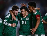 Portugal coach Roberto Martínez claims that Mexico should be considered a title contender due to one essential factor: playing at home.