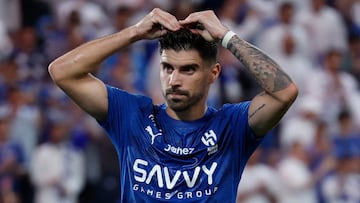 Soccer Football - Saudi Pro League - Al Hilal v Al Qadsiah - Kingdom Arena, Riyadh, Saudi Arabia - September 13, 2025 Al Hilal's Ruben Neves celebrates scoring their second goal REUTERS/Hamad I Mohammed