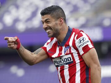 El punta ha hecho historia en el Atl¨¦tico. El Barcelona le dej¨® marchar, el equipo rojiblanco estuvo muy atento y se hizo con sus servicios. Y en su primer a?o ha ganado el t¨ªtulo liguero. Ha marcado 21 goles en 32 partidos ligueros. Adem¨¢s, jug¨® otros seis partidos de Champions, sin marcar. A sus 34 a?os, ha sido decisivo para que el Atl¨¦tico se llevara su und¨¦cima Liga.