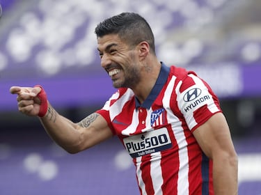 El punta ha hecho historia en el Atlético. El Barcelona le dejó marchar, el equipo rojiblanco estuvo muy atento y se hizo con sus servicios. Y en su primer año ha ganado el título liguero. Ha marcado 21 goles en 32 partidos ligueros. Además, jugó otros seis partidos de Champions, sin marcar. A sus 34 años, ha sido decisivo para que el Atlético se llevara su undécima Liga. 