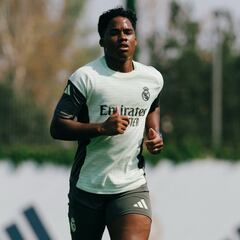 Endrick se pone las pilas