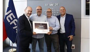 Rafael Louzán, durante una reunión de Primera Federación.