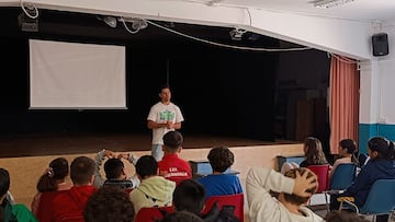 “El deporte hace que los niños entiendan mejor la discapacidad”