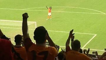 La afición hizo sentir la localía y así lo celebraron.