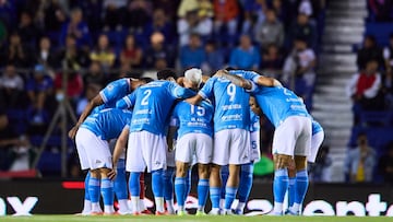 With just days to go before the Concachampions Final, speculation surrounds two potential candidates to replace Vicente Sánchez at Cruz Azul.