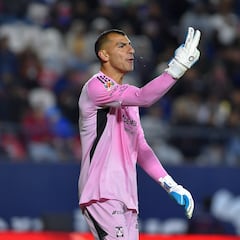 Nahuel Guzmán rompe récord de Adolfo Ríos en Liga MX