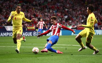 1-2. Antoine Griezmann marca el segundo gol.