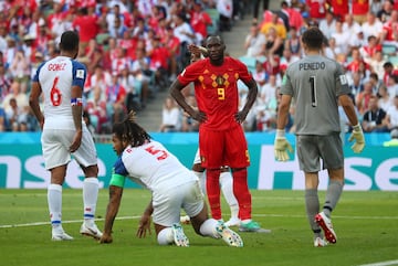 Lukaku convierte el debut de Panamá en una tortura