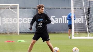 Imagen de Aleix Febas en un entrenamiento con el Málaga.