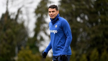 Thiago Silva, jugador del Chelsea, durante una sesión de entrenamiento.