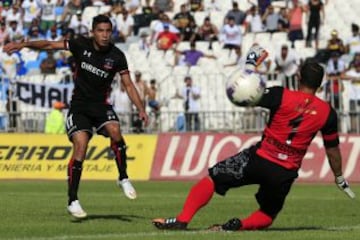 Felipe Flores anota el segundo gol de Colo Colo