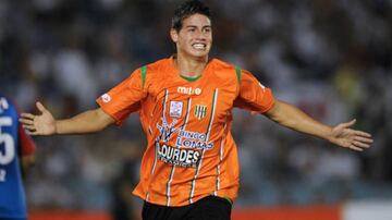 James Rodríguez, campeón del Apertura 2009 con Banfield.