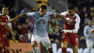 Jeison Murillo pugna por el balón con el delantero sevillista Youssef En-Nesyri.