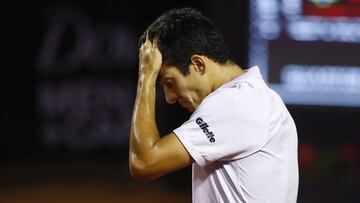 El chileno se retiró del torneo por lesión tras el termino del primer set en el partido frente al brasileño Thiago Seyboth Wild que ganó por 6-7