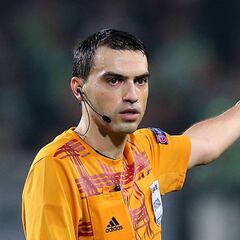 Hategan pitará el Barça-Celtic y Atkinson, el Atlético-PSV