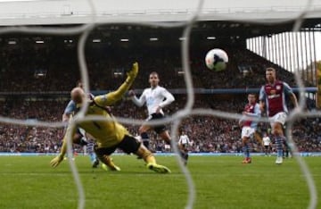 Jugó en el Tottenham entre 2013 y 2015.