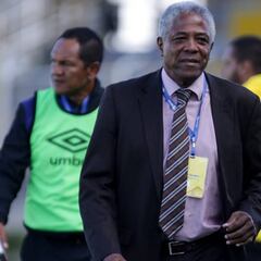 Dos DT's campeones rojos que pueden complicar al América